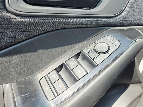 Used 2023 Nissan Rogue S FWD image 28