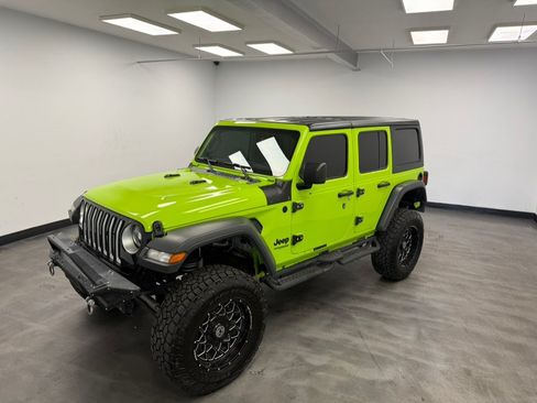 Used 2021 Jeep Wrangler Unlimited Sport AWD/4WD image 3