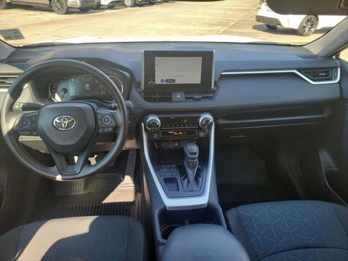Certified 2025 Toyota RAV4 XLE image 19