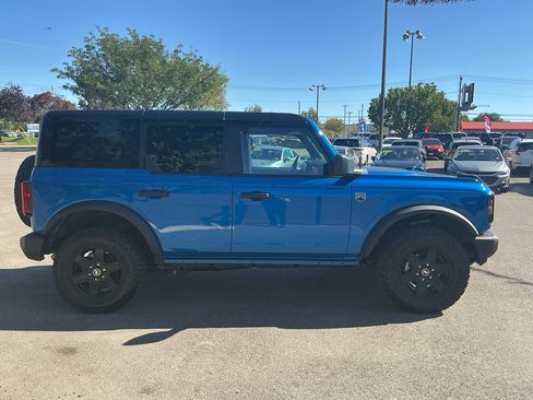Used 2025 Ford Bronco Big Bend w/ Black Appearance Package AWD/4WD image 4