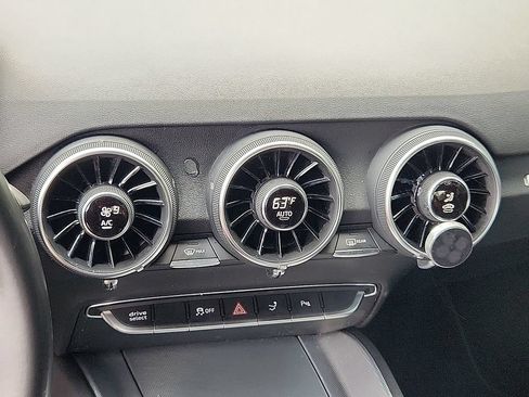 Used 2018 Audi TT 2.0T AWD/4WD image 7