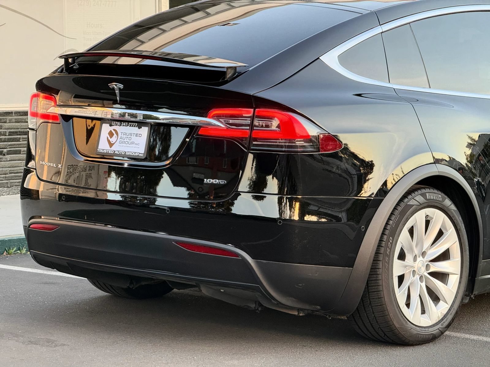 Used 2017 Tesla Model X 100D AWD/4WD image 11