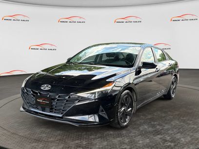 Used 2022 Hyundai Elantra SEL w/ Convenience Package