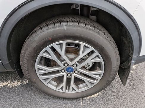 Used 2022 Ford Escape SEL w/ Technology Package image 24