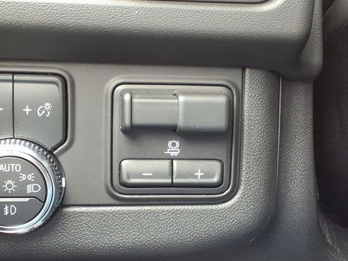 Used 2024 GMC Yukon AT4 image 22