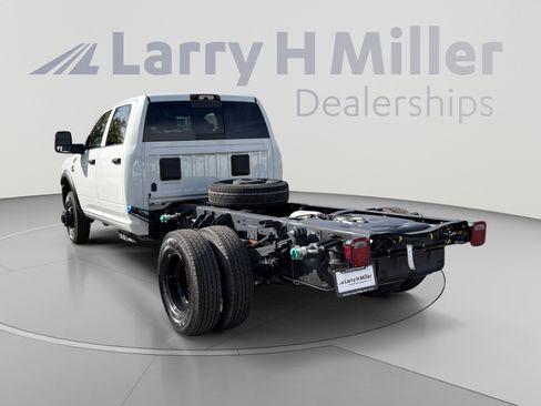 New 2026 RAM 3500 Tradesman AWD/4WD image 3