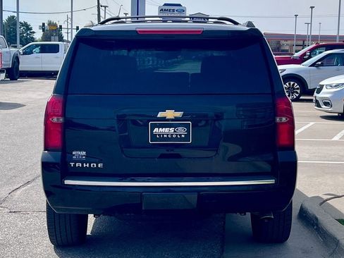 Used 2015 Chevrolet Tahoe LTZ AWD/4WD image 8