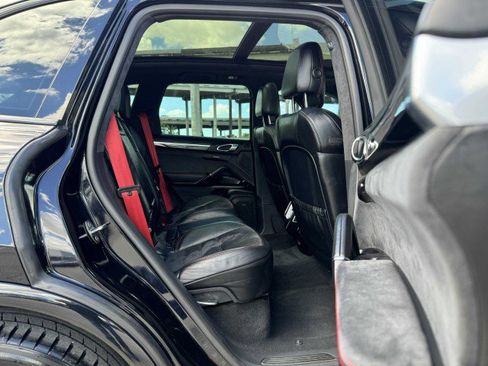 Used 2017 Porsche Cayenne GTS image 44