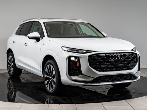 New 2026 Audi Q3 quattro 2.0T AWD/4WD image 12