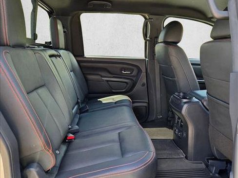 Used 2023 Nissan Titan PRO-4X w/ Pro-4x Convenience Package AWD/4WD image 19