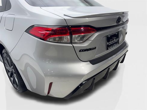 Used 2024 Toyota Corolla SE image 19