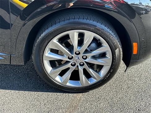 Used 2023 Buick Envision Avenir image 5