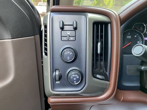 Used 2017 Chevrolet Silverado 2500 High Country w/ Snow Plow Prep Package AWD/4WD image 14