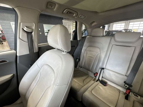 Used 2012 Audi Q5 2.0T Premium Plus image 4