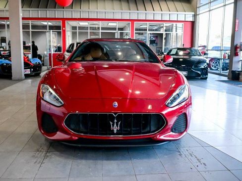 Used 2018 Maserati GranTurismo Convertible image 3