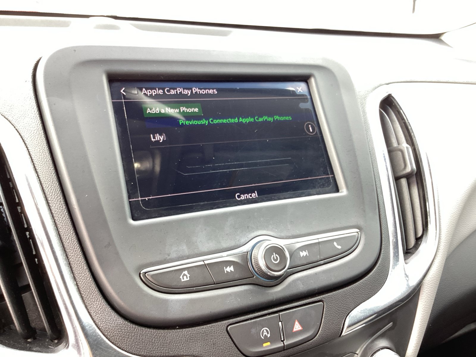 Used 2024 Chevrolet Equinox LS FWD image 17