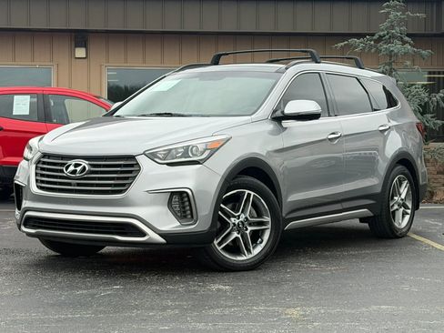 Used 2019 Hyundai Santa Fe XL FWD image 2