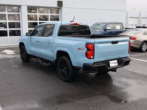 Used 2025 Chevrolet Colorado Z71 w/ Z71 Convenience Package 2 AWD/4WD image 8