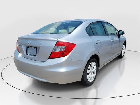 Used 2012 Honda Civic LX image 4