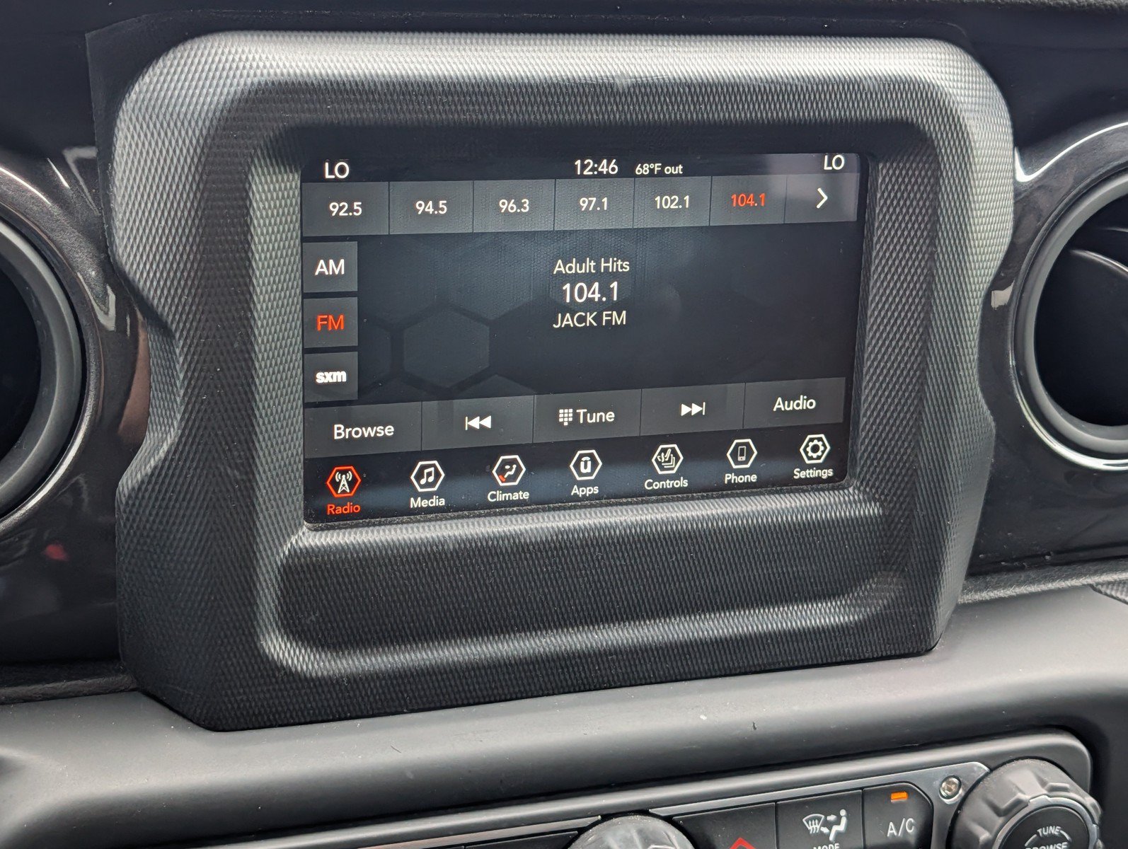 Used 2022 Jeep Wrangler Unlimited Sport AWD/4WD image 22