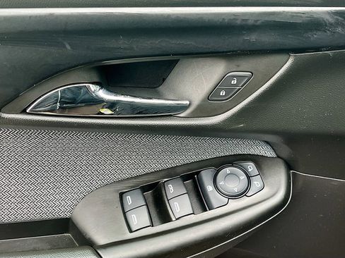 Used 2024 Chevrolet TrailBlazer LT w/ LT Cold Weather Package image 17