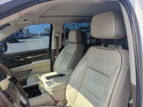 Used 2021 GMC Yukon XL Denali w/ Denali Ultimate Package image 11