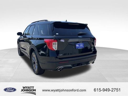 Used 2023 Ford Explorer XLT w/ Equipment Group 202A image 5