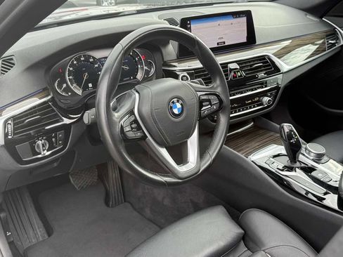 Used 2019 BMW 530i w/ Convenience Package image 14