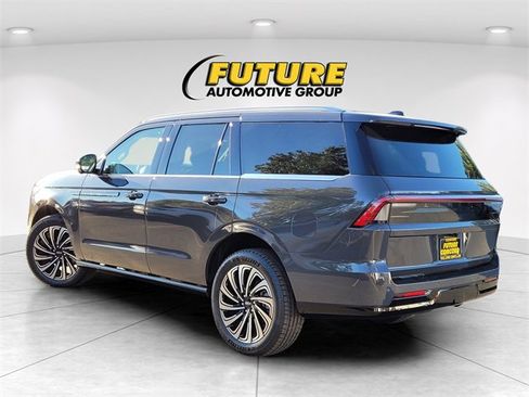 New 2025 Lincoln Navigator Black Label image 6