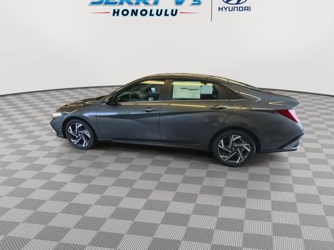 New 2025 Hyundai Elantra SEL w/ Cargo Package image 5