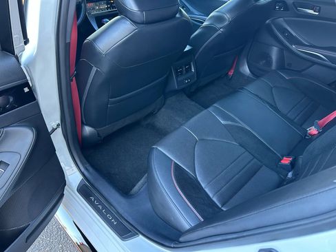 Used 2021 Toyota Avalon TRD image 31