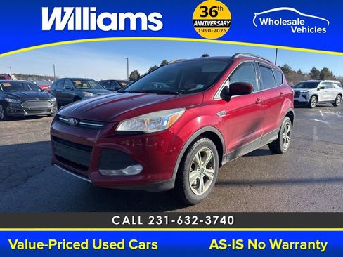Used 2015 Ford Escape SE w/ Equipment Group 201A image 6