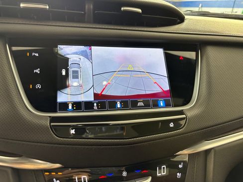 Used 2025 Cadillac XT5 Premium Luxury w/ Technology Package FWD image 31