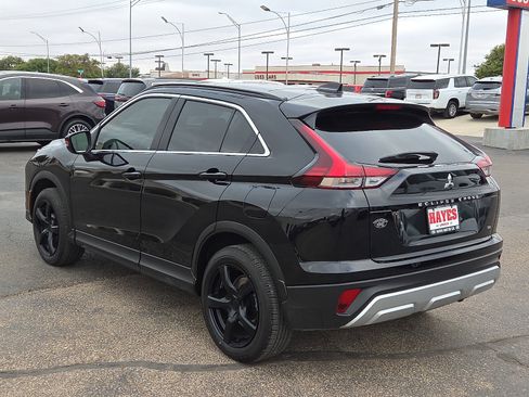 Used 2025 Mitsubishi Eclipse Cross SE image 3