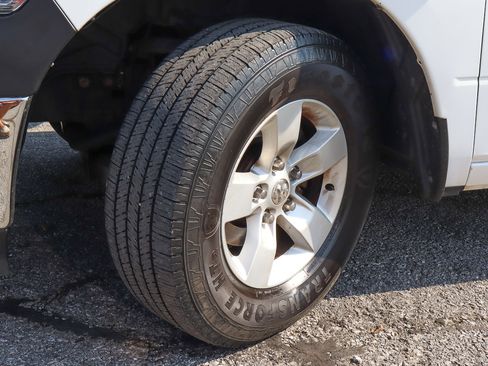 Used 2018 RAM 1500 Tradesman w/ Power & Remote Entry Group image 18