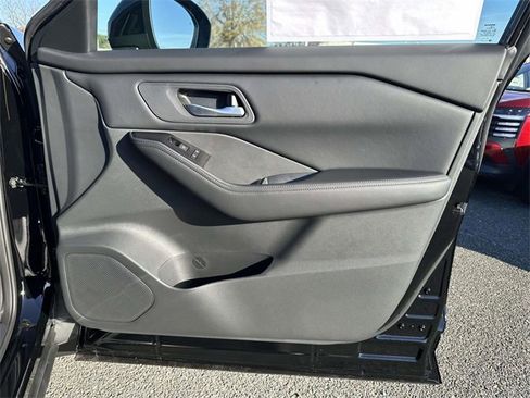 New 2026 Nissan Rogue SV image 8