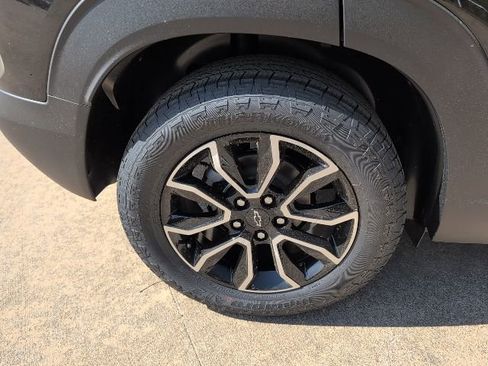 New 2026 Chevrolet TrailBlazer ACTIV w/ Convenience Package FWD image 3