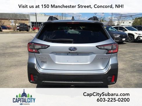 Used 2020 Subaru Outback Premium AWD/4WD image 5