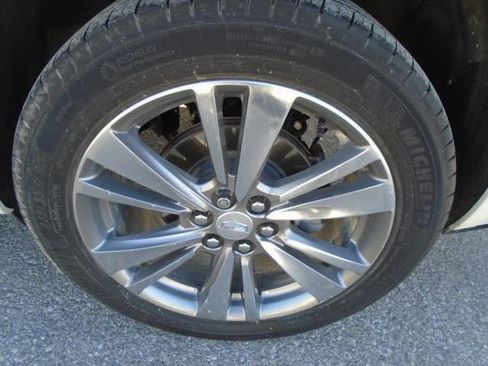 Used 2022 Cadillac XT6 Premium Luxury w/ Technology Package image 31