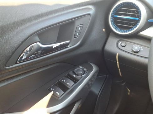 New 2026 Chevrolet Trax LS w/ LS Convenience Package image 20