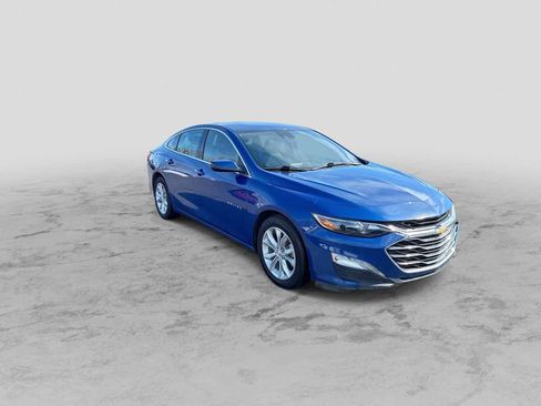 Used 2023 Chevrolet Malibu LT image 2