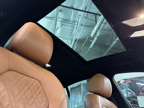 Used 2022 BMW 540i w/ M Sport Package RWD image 16