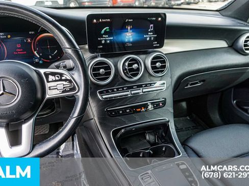 Used 2022 Mercedes-Benz GLC 300 image 32