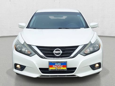 Used 2016 Nissan Altima 2.5 SR FWD image 2