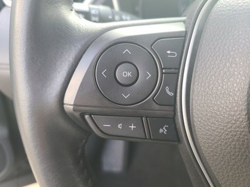 Used 2023 Toyota Corolla Cross XLE image 20