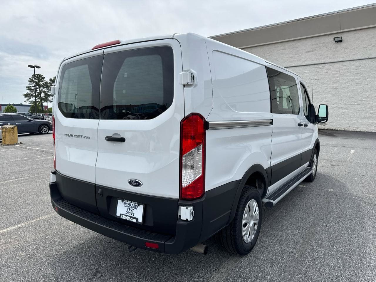 Used 2025 Ford Transit 250 Low Roof w/ Exterior Upgrade Package RWD image 5
