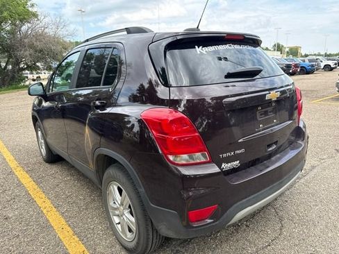 Used 2022 Chevrolet Trax LT w/ LT Convenience Package AWD/4WD image 6