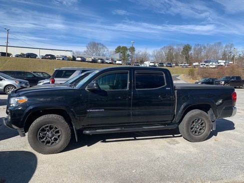 Used 2019 Toyota Tacoma SR5 image 15