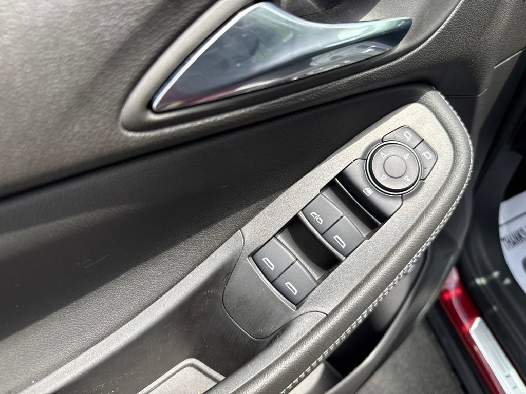 Used 2023 Buick Encore GX Select AWD/4WD image 25