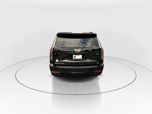 Used 2025 Cadillac Escalade ESV Sport Platinum AWD/4WD image 7